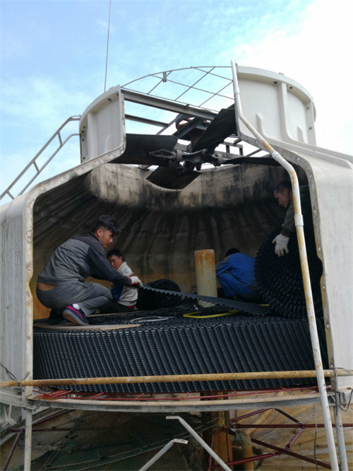 圓形<a href=http://www.pc-gift.com/tags21_0.html target=_blank class=infotextkey>冷卻塔填料</a>更換