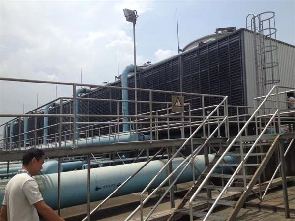 閉式冷卻塔的應(yīng)用范圍與開式冷卻塔的優(yōu)缺點(diǎn)比較,閉式冷卻塔工作原理